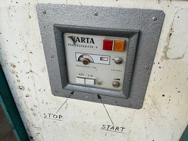 Varta acculader - afbeelding 3 van  4