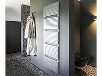 Vasco carré bad cb radiator - afbeelding 1 van  4