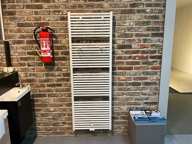 Vasco handdoek radiator - afbeelding 1 van  5