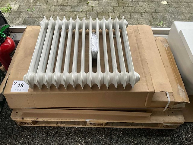Vasco radiator (3x) - afbeelding 1 van  4