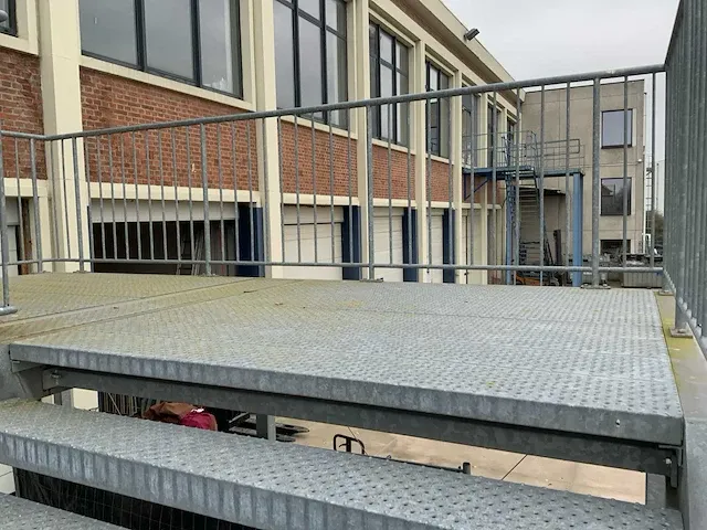 Vaste trap - noodtrap - afbeelding 7 van  12