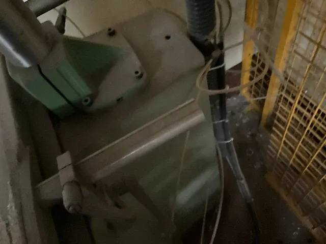 Vastschroefmachine soenen hendrik afd 40 - afbeelding 8 van  8