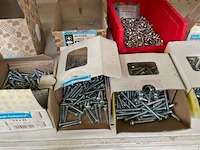 Vastzetmateriaal - afbeelding 2 van  7