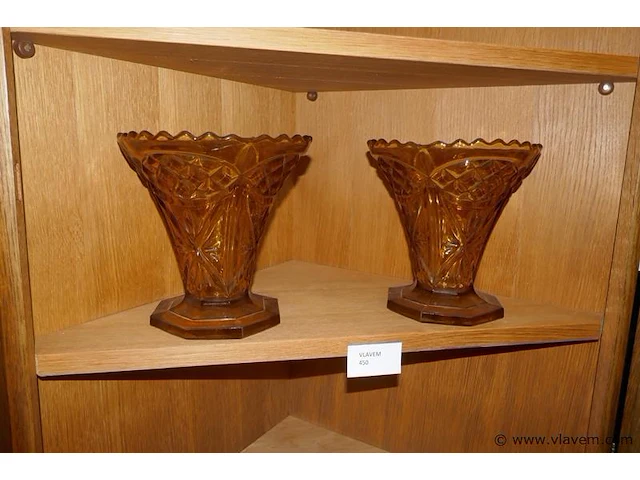 Vazen in amber glas - afbeelding 1 van  1
