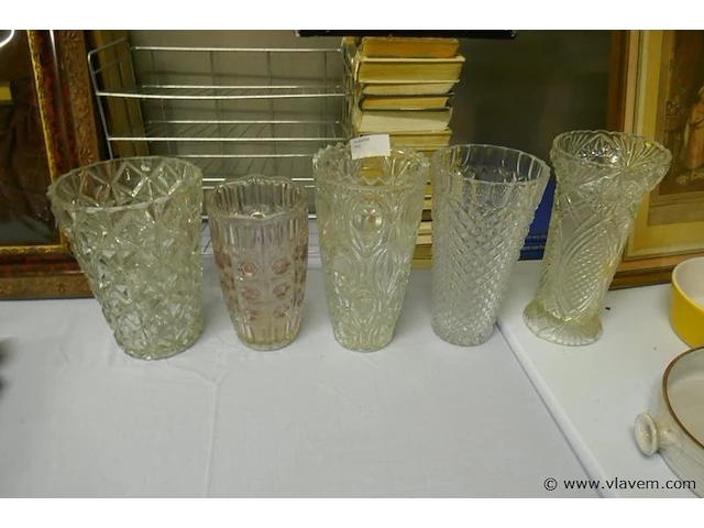 Vazen in glas - afbeelding 1 van  1