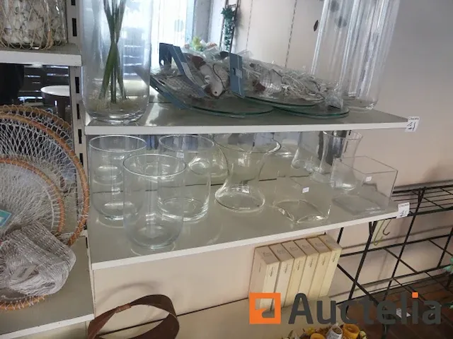 Vazen, verschillend decoraties - afbeelding 2 van  14
