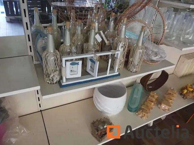 Vazen, verschillend decoraties - afbeelding 4 van  14