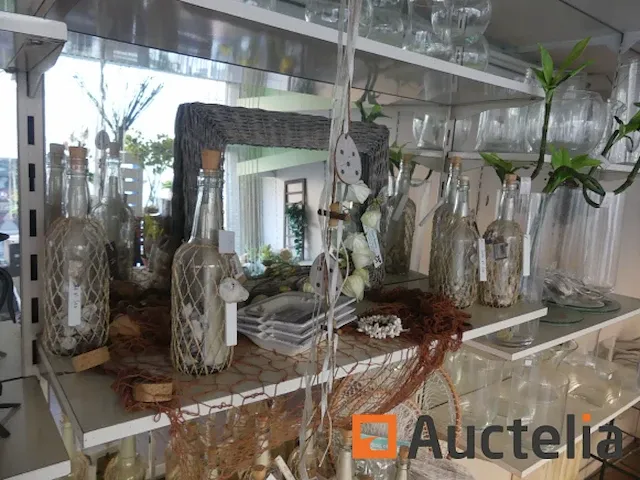 Vazen, verschillend decoraties - afbeelding 9 van  14