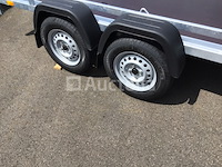 Vdm trailer multi-conveyor flatbed