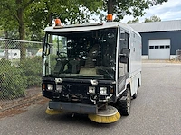 Veegmachine diesel - afbeelding 1 van  1