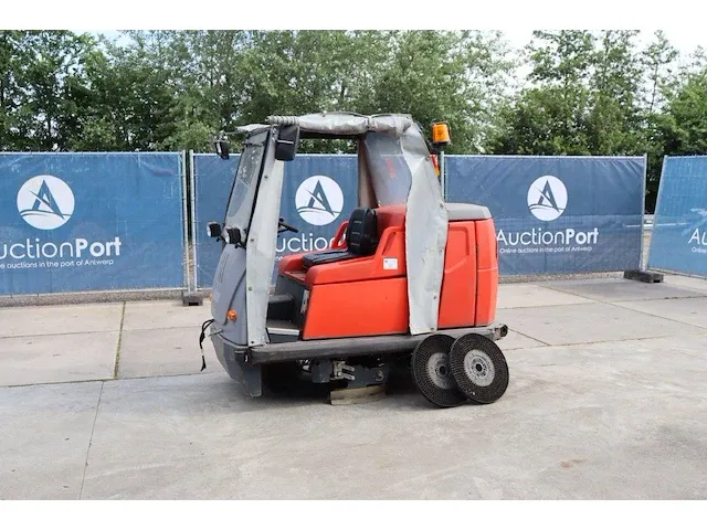 Veegmachine hako hakomatic b310 elektrisch 36v 2014 - afbeelding 1 van  1