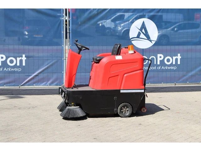 Veegmachine iri-france w-1250 elektrisch 2022 - afbeelding 1 van  1