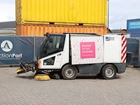 Veegmachine itm diesel - afbeelding 1 van  1