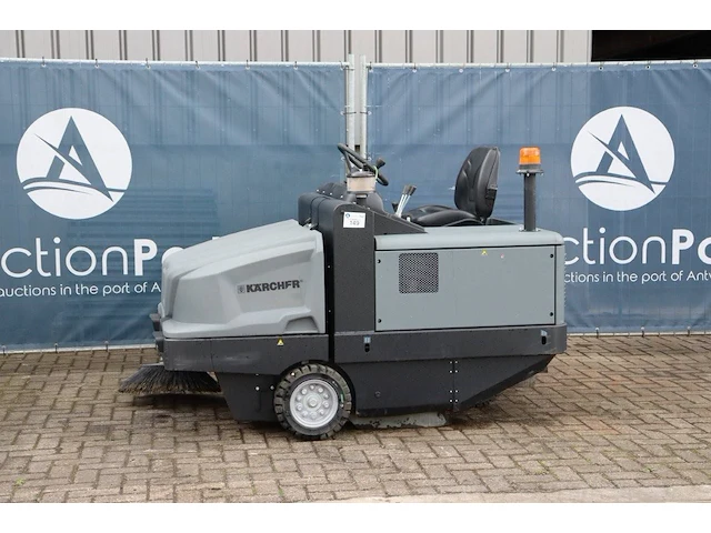 Veegmachine kärcher km 120/250 r d classic diesel 2022 - afbeelding 1 van  1