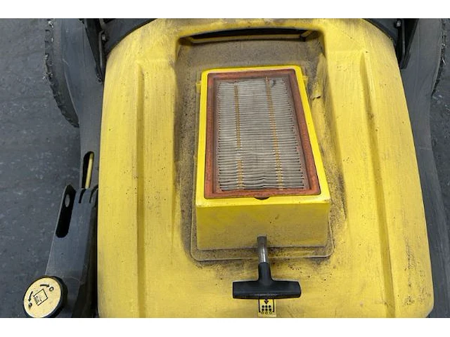 Veegmachine kärcher - afbeelding 5 van  10