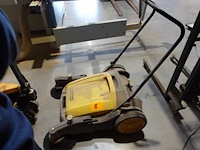 Veegmachine karcher - afbeelding 1 van  5