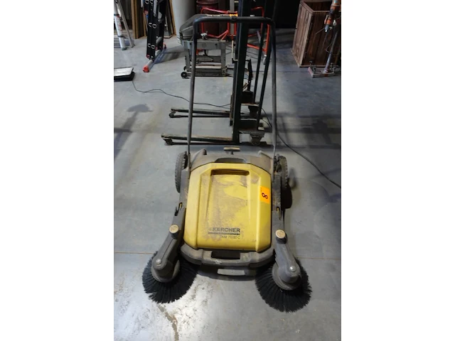 Veegmachine karcher - afbeelding 2 van  5
