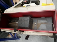 Veegmachine op benzine eurika - afbeelding 4 van  5