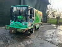 Veegmachine ravo diesel (marge) - afbeelding 1 van  1