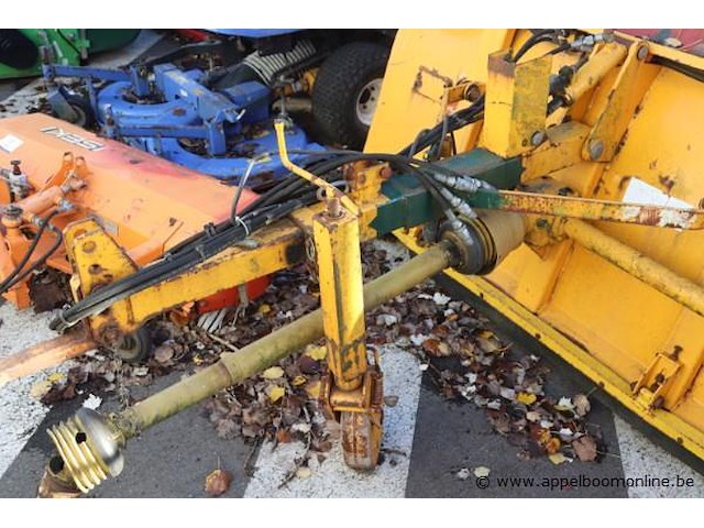 Veegmachine sth phoenix 1800-t - afbeelding 3 van  3