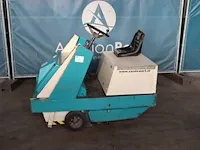 Veegmachine tennant e215 - afbeelding 1 van  1