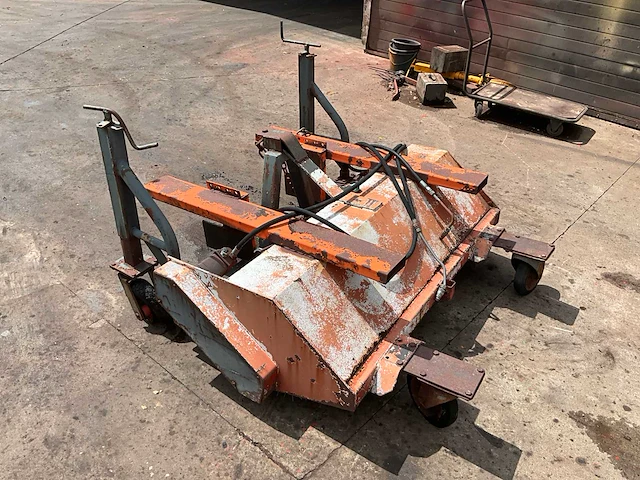 Veegmachine voor heftruck - afbeelding 3 van  8