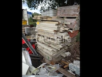 Veel verschillende planken, wiggen, houten planken - afbeelding 2 van  9