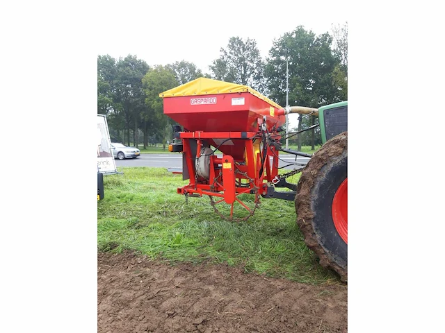 Veenhuis cultivator + fronttank voor groenbemesting - afbeelding 5 van  7