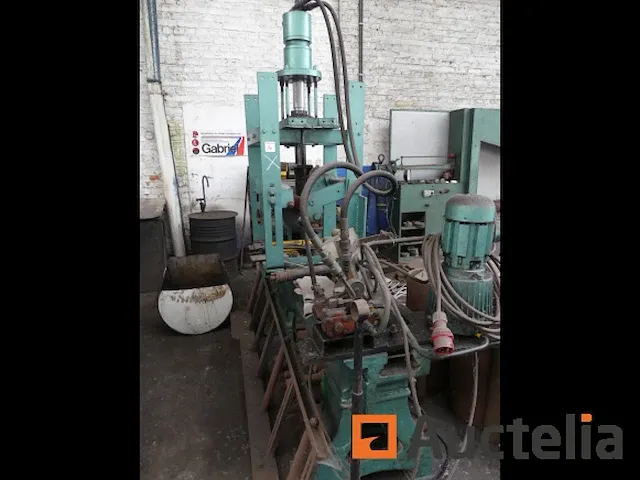 Veer pers - afbeelding 7 van  7