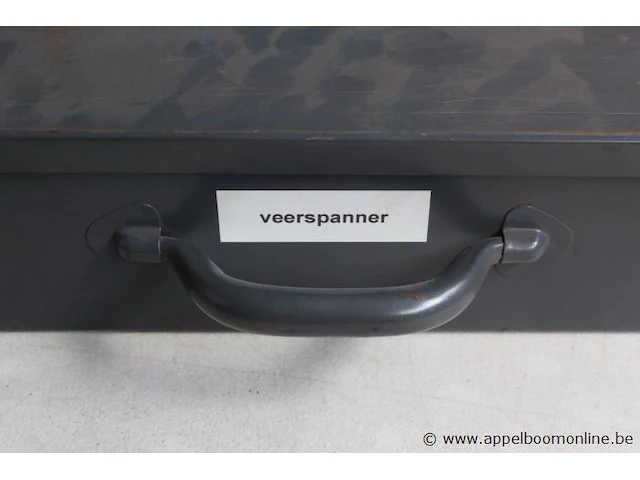 Veerspanner, in kist - afbeelding 3 van  3