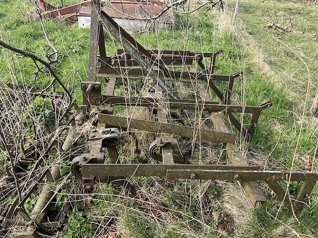 Veertandcultivator met rol - afbeelding 3 van  10