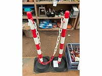 Veiligheid en markeringpaaltjes - afbeelding 1 van  1
