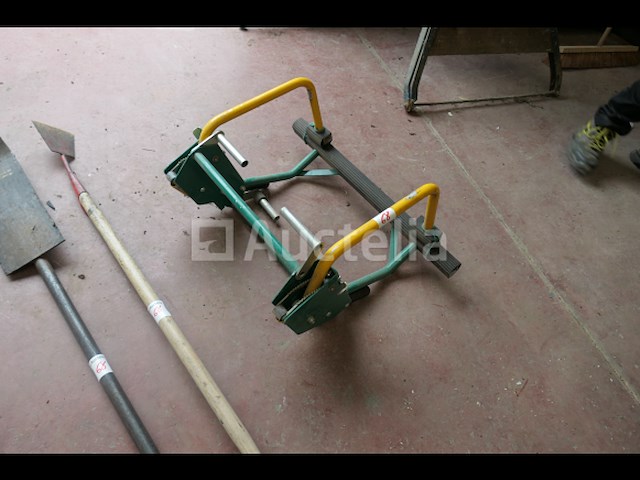 Veiligheidshaaksysteem voor ladders op kroonlijsten, dakschrapers - afbeelding 5 van  8