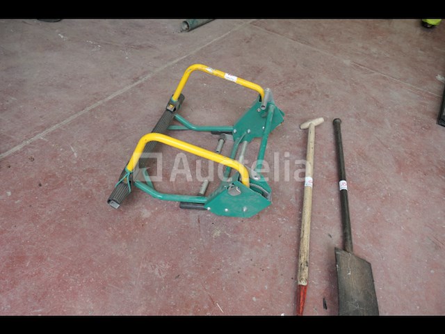 Veiligheidshaaksysteem voor ladders op kroonlijsten, dakschrapers - afbeelding 6 van  8