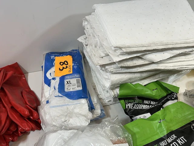 Veiligheidsuitrusting - adr kits - afbeelding 12 van  14