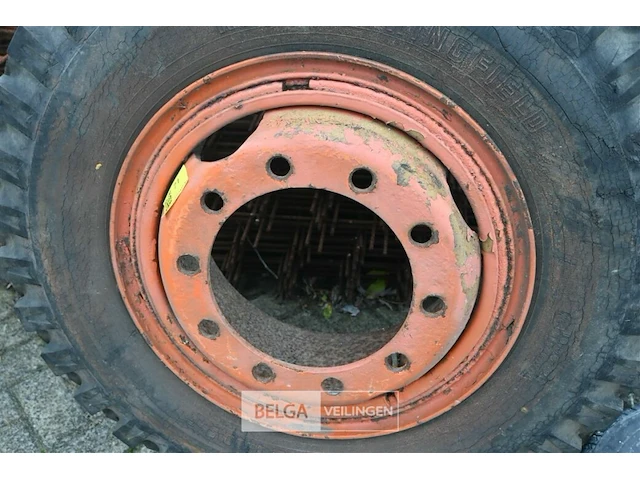 Velg + band van arcomet bouwkraan - afbeelding 2 van  4