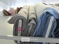 Velour & sweater stof op rol/houder - afbeelding 2 van  5