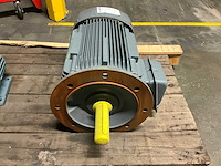 Vem 15 kw type mb5 380/660 v ip55f elektromotor - afbeelding 2 van  4