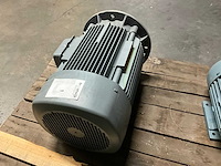 Vem 15 kw type mb5 380/660 v ip55f elektromotor - afbeelding 4 van  4