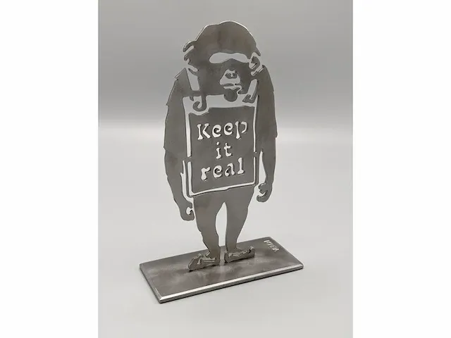 Vendi - sculptuur eerbetoon aan banksy - keep it real - afbeelding 1 van  4