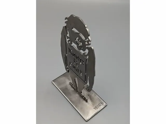 Vendi - sculptuur eerbetoon aan banksy - keep it real - afbeelding 3 van  4