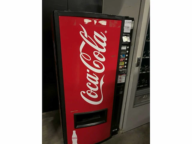 Vendo - cola - automaat - afbeelding 3 van  3