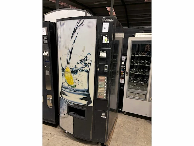 Vendo - drank - automaat - afbeelding 5 van  6