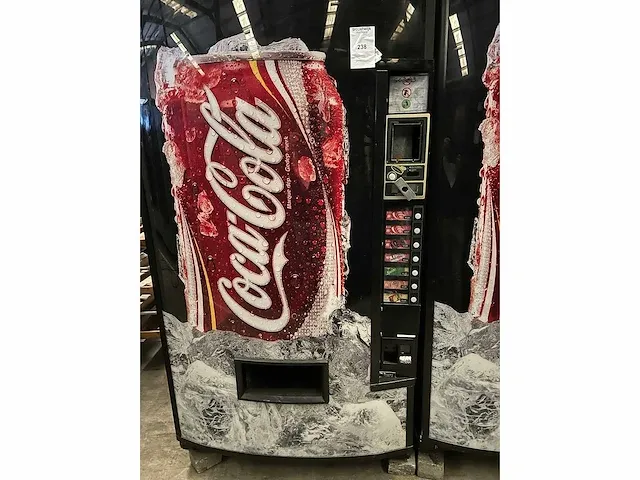 Vendo - drank - verkoopautomaat - afbeelding 3 van  3