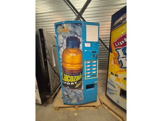 Vendo - dronken - verkoopautomaat - afbeelding 4 van  4