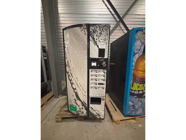 Vendo - dronken - verkoopautomaat - afbeelding 4 van  5