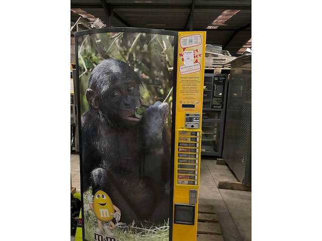 Vendo - snack - automat - afbeelding 1 van  5