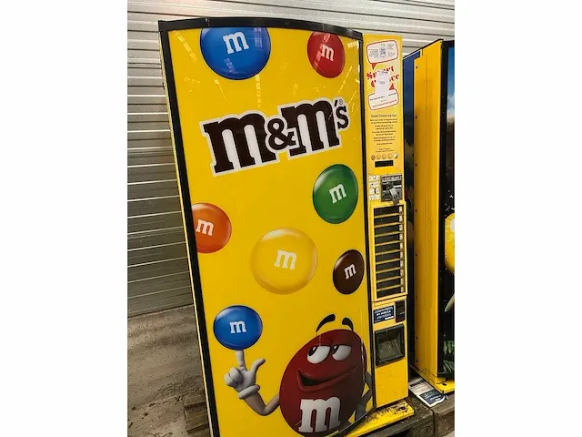 Vendo - snack - vending machine - afbeelding 1 van  2