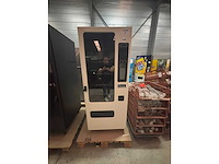 Vendo - snack - verkoopautomaat - afbeelding 6 van  6