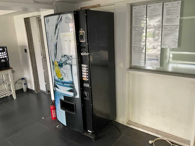 Vendo verkoopautomaat inclusief bankkaartterminal - afbeelding 3 van  7